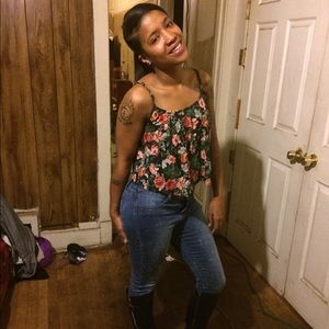 Meet your Posher, Latrice