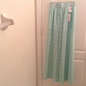 Charlotte Russe mint floor length palazzo pants