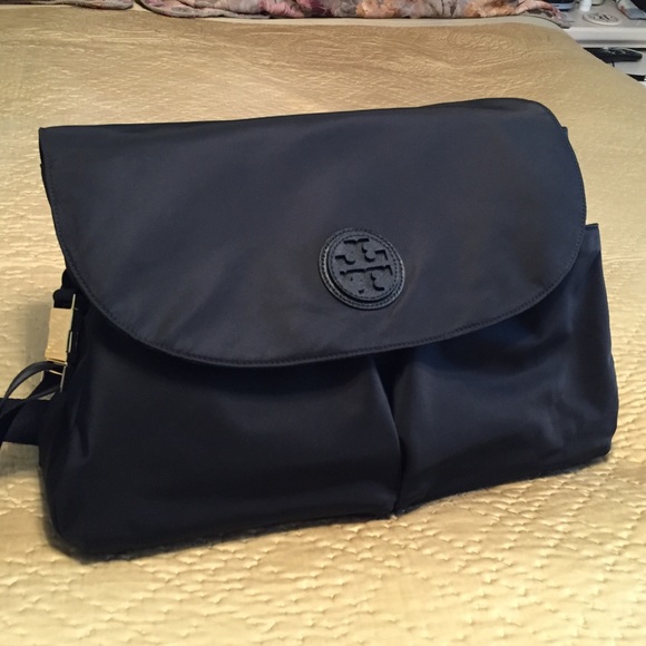 tory burch nylon messenger bag