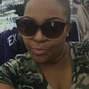 Meet your Posher, Liana