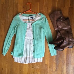 American Eagle mint green, stitched sweater