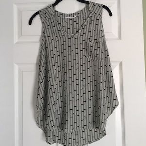 Lush patterned tank top size M