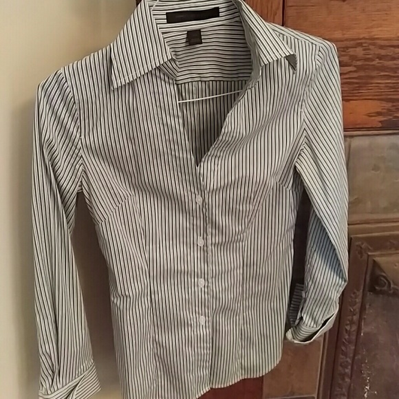 Express V-Neck Button Down - image 5
