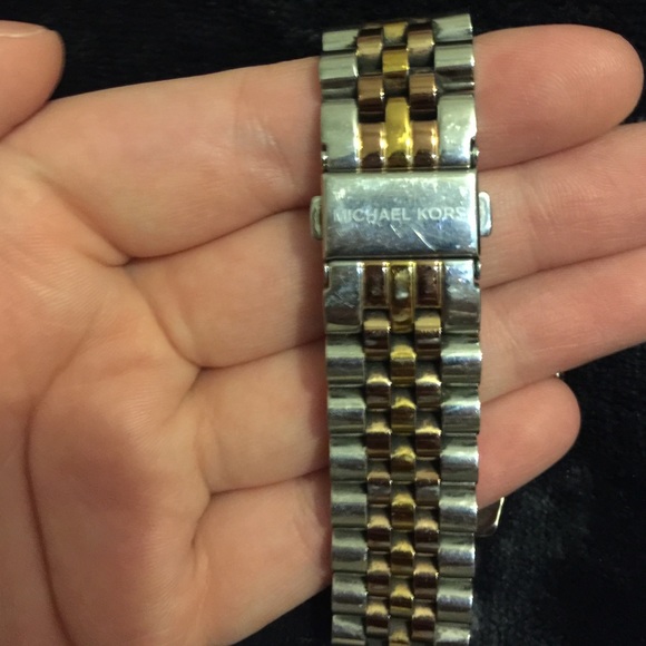 Michael Kors Watch - Picture 3 of 4
