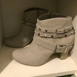 Jennifer Looez booties