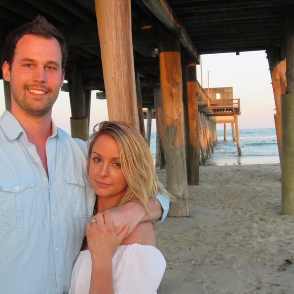 Meet your Posher, Adra