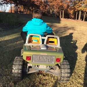 Meet your Posher, Emilee