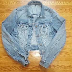 American Eagle Outfitters Cropped Jean Jacket