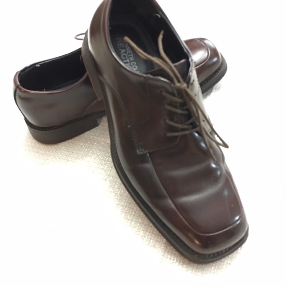 Kenneth Cole REACTION size 9.5