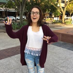 Meet your Posher, Halle