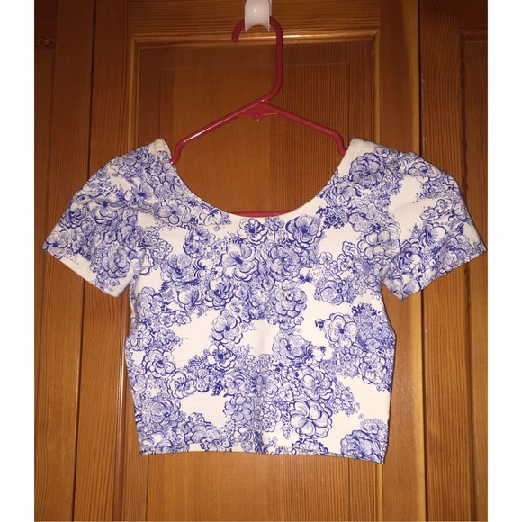 White/Blue Flower Print Crop Top