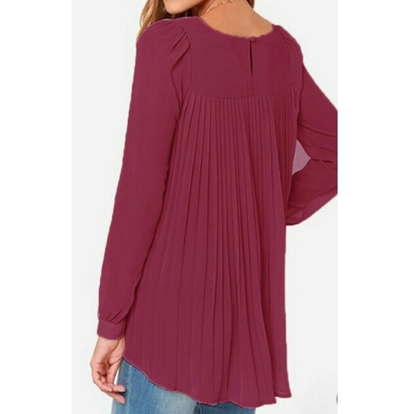New Arrival> Wine Colored Chifon Pleated Top - Picture 2 of 2