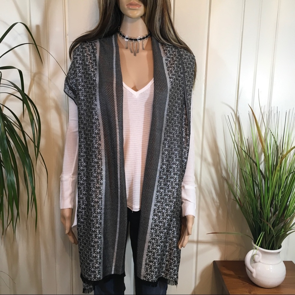 NWT  MICHAEL KORS SCARF - Picture 6 of 8