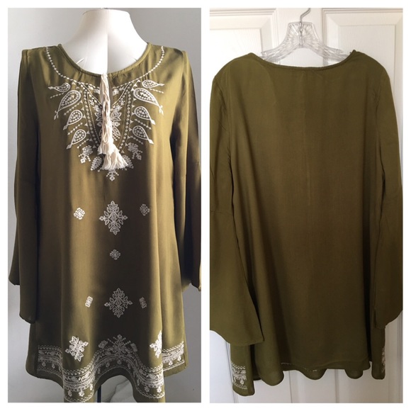 ☃️☃️ HP 12/6☃️☃️New - Embroidery Tunic Dress - Picture 2 of 4