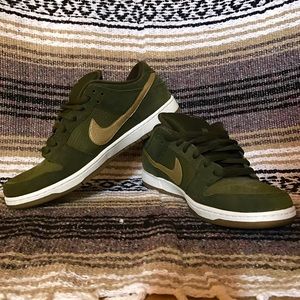 Nike SB Dunk Low Olive/Gold Sz 11