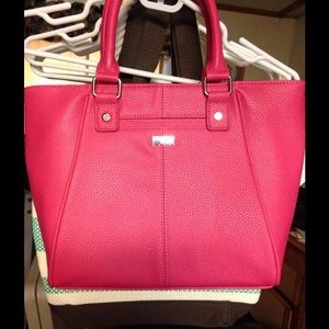 Valentines gift! !Candy pink purse by Thirty One