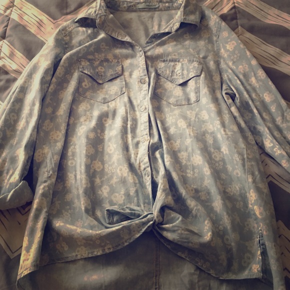 Tie front, flower print button up
