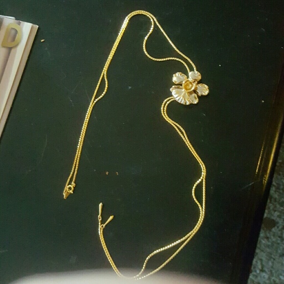 Pretty Flower lariat necklace never worn - Picture 2 of 6