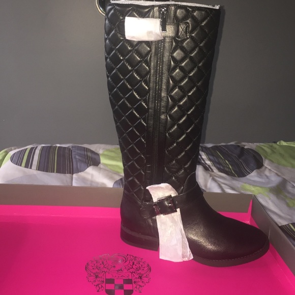 Vince Camuto Women boots