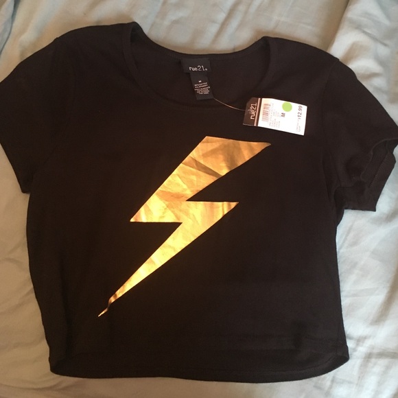 black crop top - Picture 1 of 2