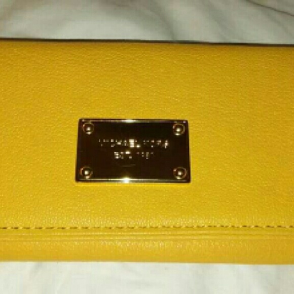 Micheal kors wallet