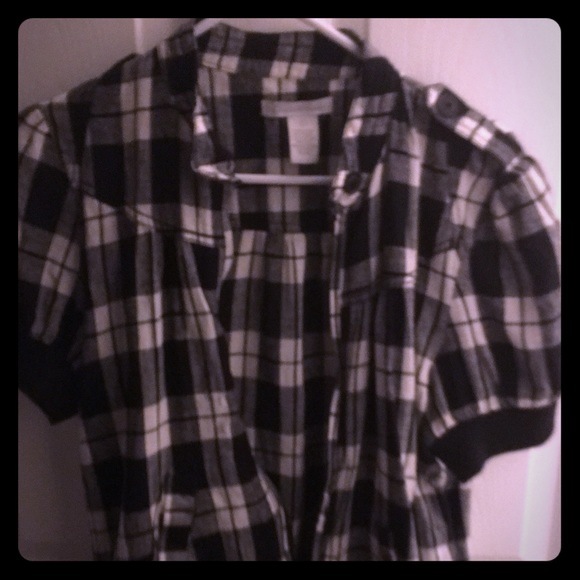 Short-sleeved jacket