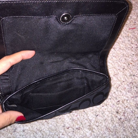 Coach Black Signature Wristlet - Picture 4 of 4