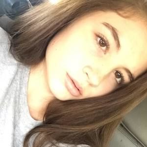 Meet your Posher, Kenzi