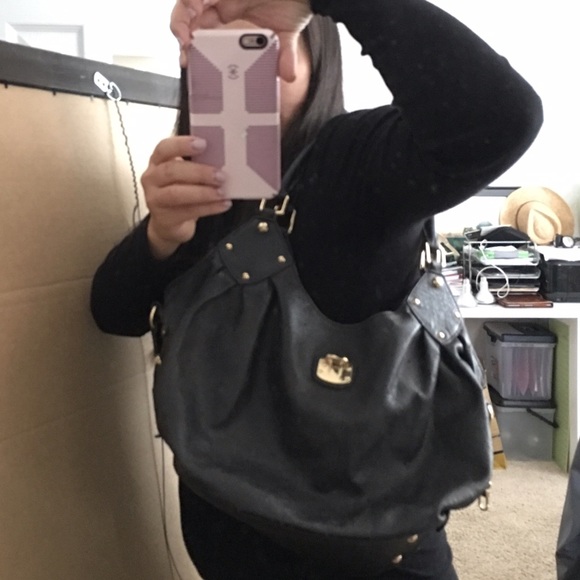 SOLD-Louis Vuitton Mahina leather bag - Picture 4 of 4