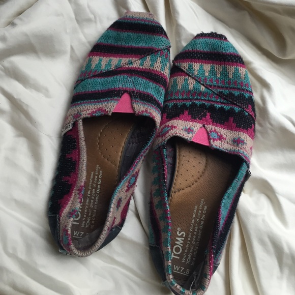 TOMS Shoes - Aztec Toms
