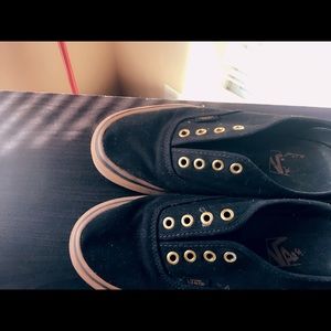 Black Vans ✨