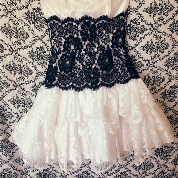 Black & White Lace Formal Dress ✨