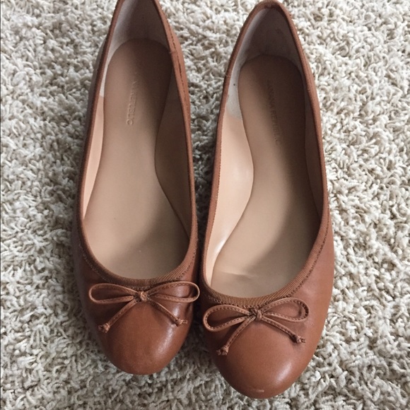 Banana republic flats
