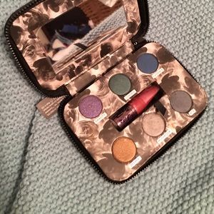 Urban decay Lot Palette and Powder