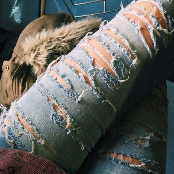 American Eagle Ripped Jeans