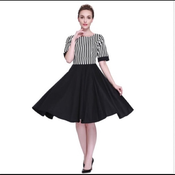 ✨NWT Rockabilly 50s Classic Glamour Swing Dress - Picture 4 of 4