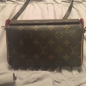 Louie Vuitton Recital bag