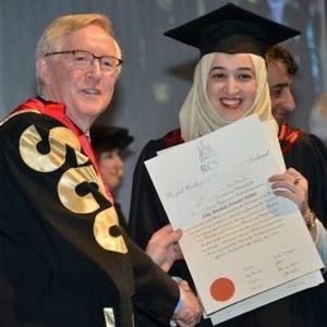 Meet your Posher, Noha