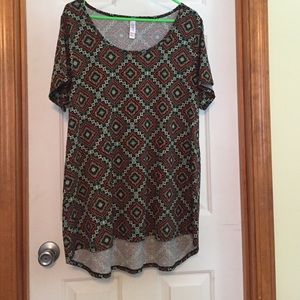 LuLaRoe NWOT Classic T