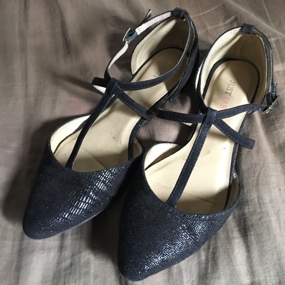 Black Strappy Flats