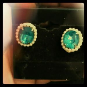 Vintage screw back Earrings