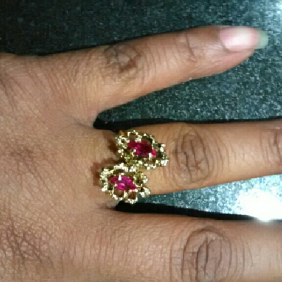 ❌❌SOLD❌❌❌Beautiful Ruby Ring - Picture 2 of 4