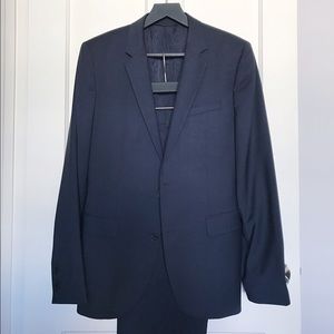 HUGO BOSS NAVY BLUE SUIT