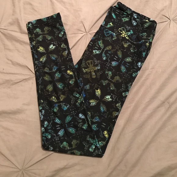 LuLaRoe Pants - HTF Lularoe OS leggings Abstract butterfly design