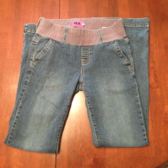 Size Med Maternity Jeans by Maternal America