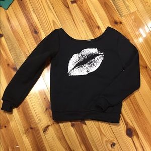 Black fleece lined pullover