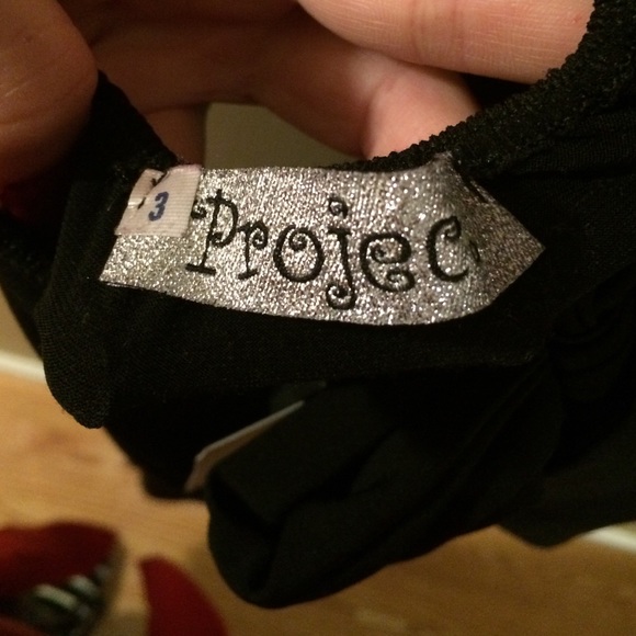 Halter dress - Picture 4 of 4