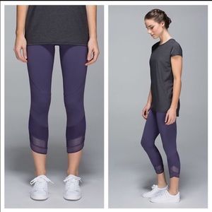 Lululemon "Emerge Renewed" Crop