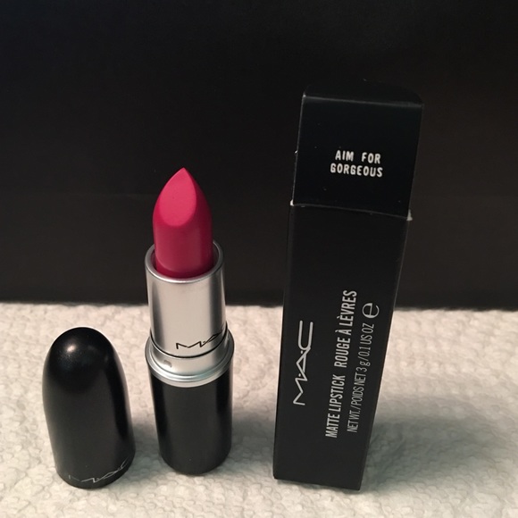 MAC matte lipstick (new)authentic