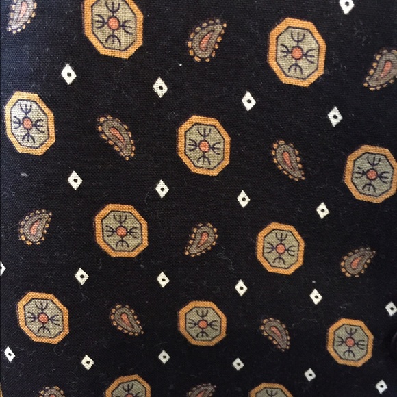 Top - Picture 2 of 3